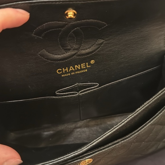 Chanel Medium black double flap Caviar leather with gold hardware  - Picture 6 of 8